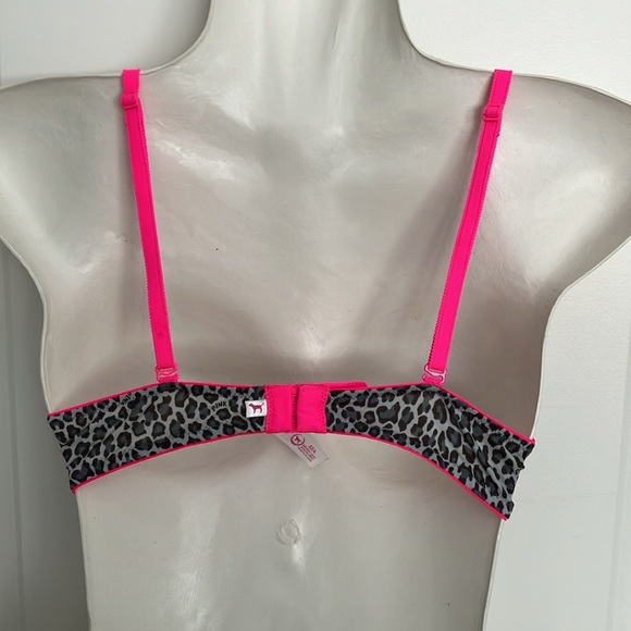 Where everywhere Demi Pink by Victoria’s Secret 32A gray&pink underwire bra - Picture 3 of 7